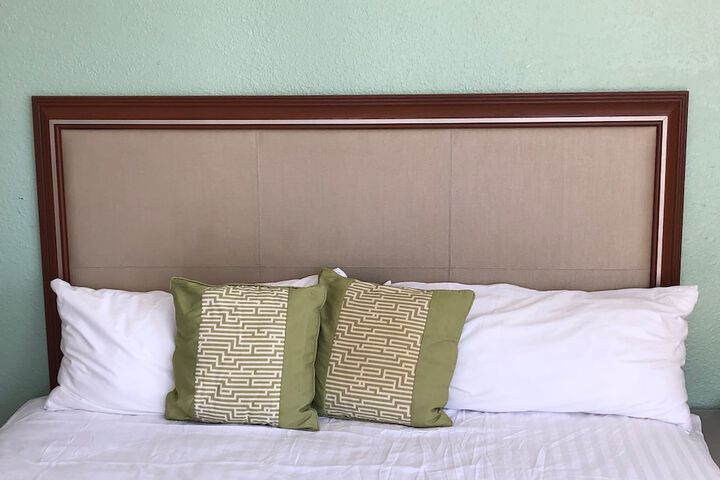 Room 7 of 44