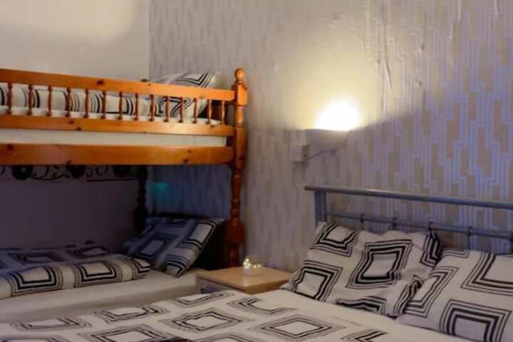 Room 43 of 143