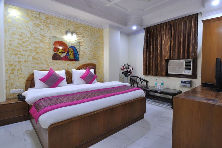 Room 5 of 29