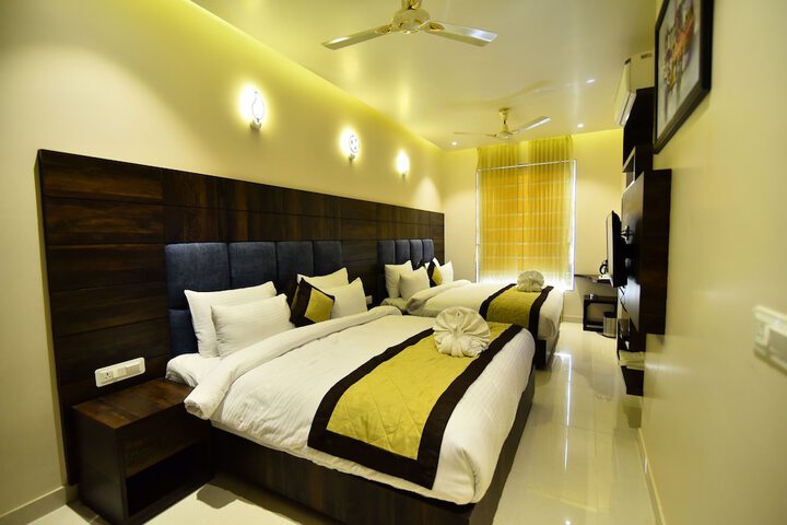 Room 5 of 23