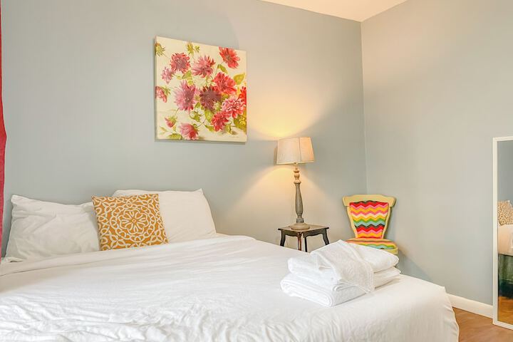 Room 1 of 32