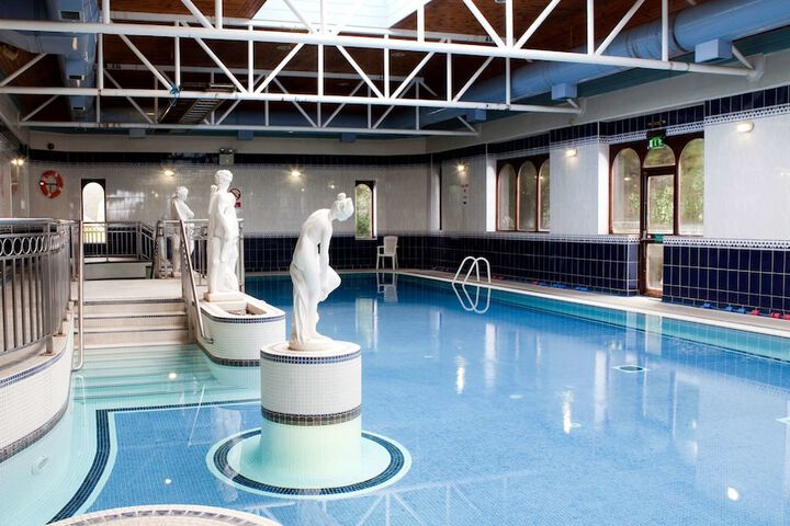 Pool 45 of 165