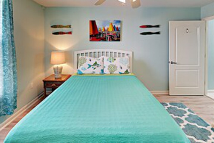 Room 53 of 65