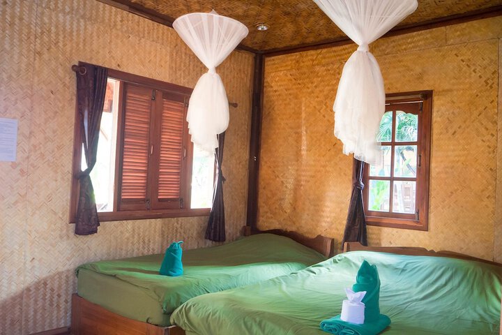 Room 6 of 30