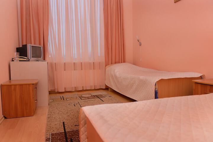 Room 4 of 36