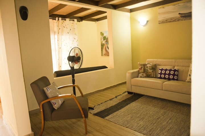 Room 8 of 17