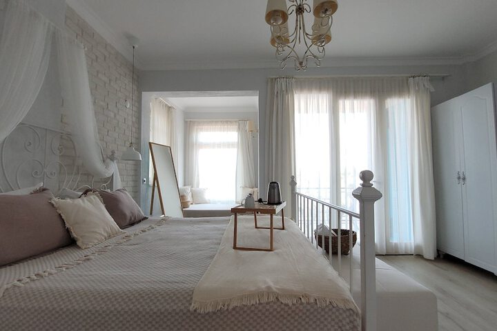 Room 13 of 85