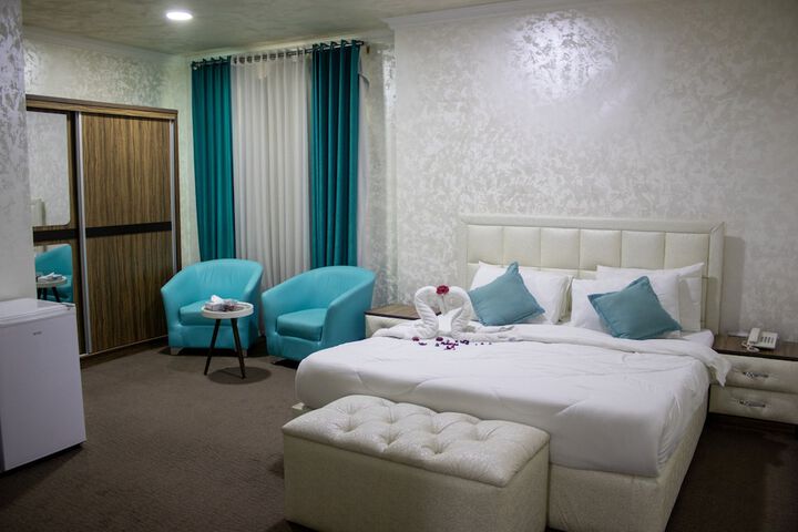 Room 57 of 125