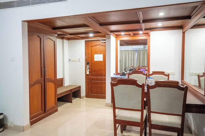 Room 25 of 109