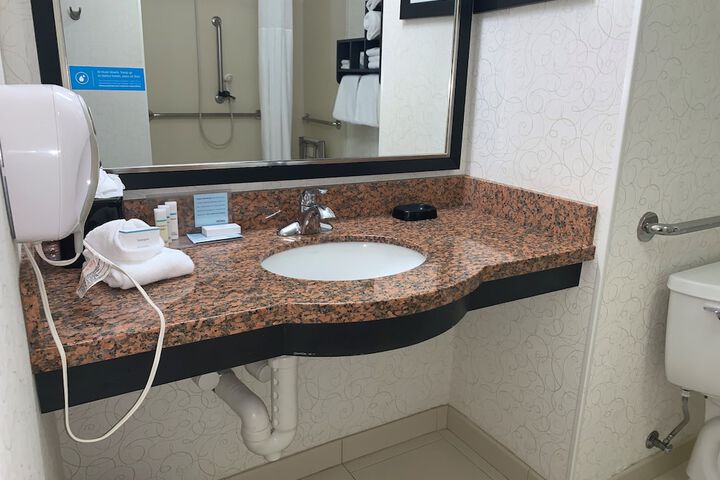 Bathroom sink
