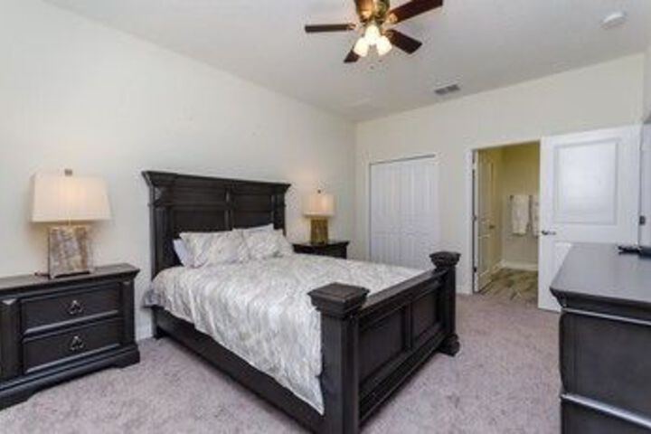 Room 14 of 32