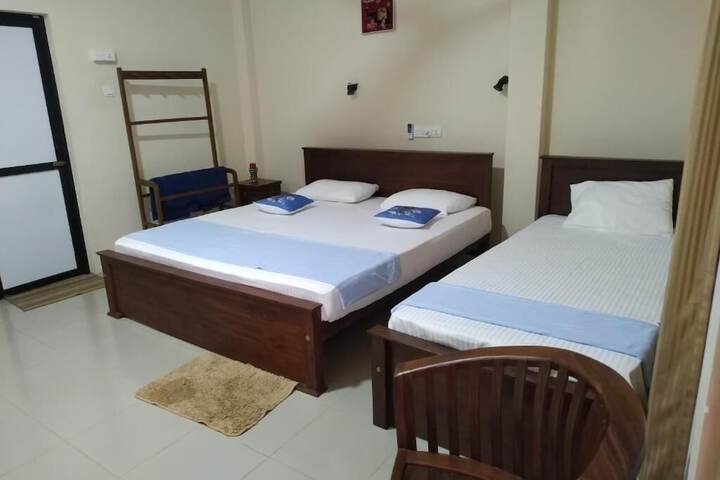 Room 10 of 48