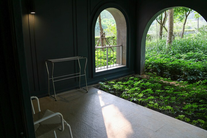 Room 63 of 184