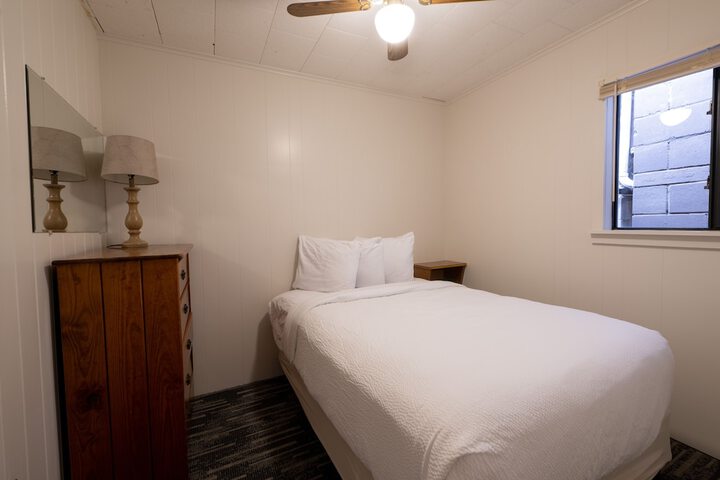 Room 82 of 324