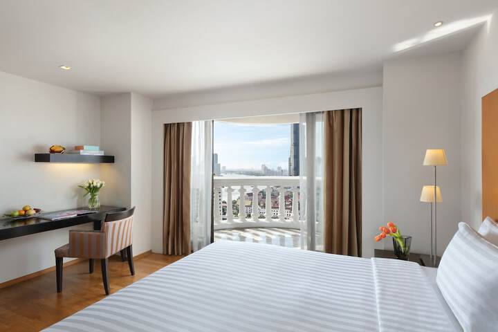 Room 32 of 220