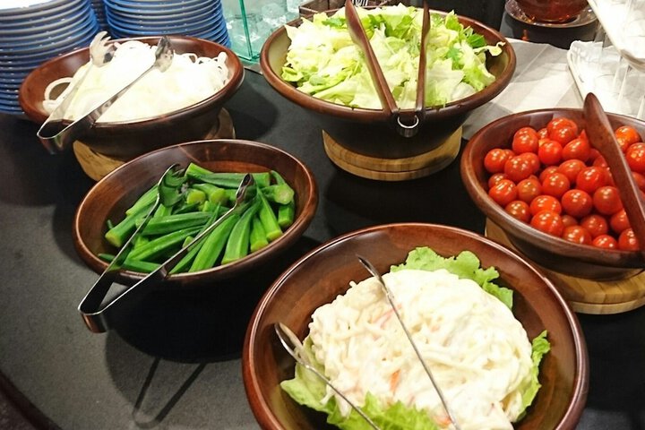Lounge 53 of 75