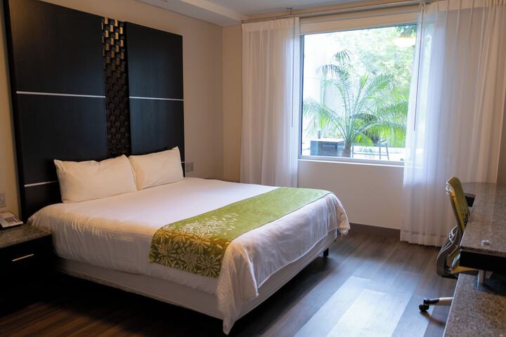 Room 28 of 120