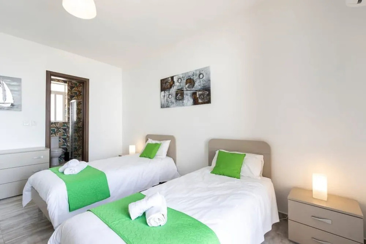 Exterior of Kalkara Modern 2 Bedrooms Apt Nb 3