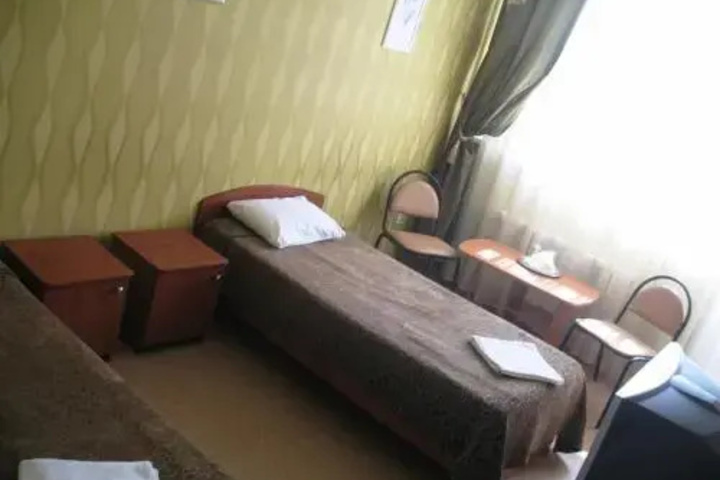 Room 3 of 10