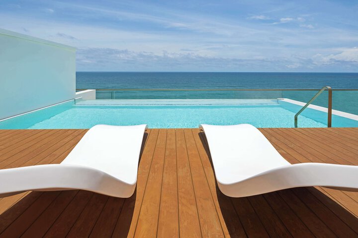 Pool 93 of 265