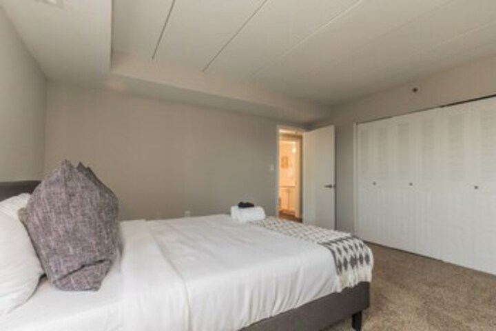 Room 213 of 307