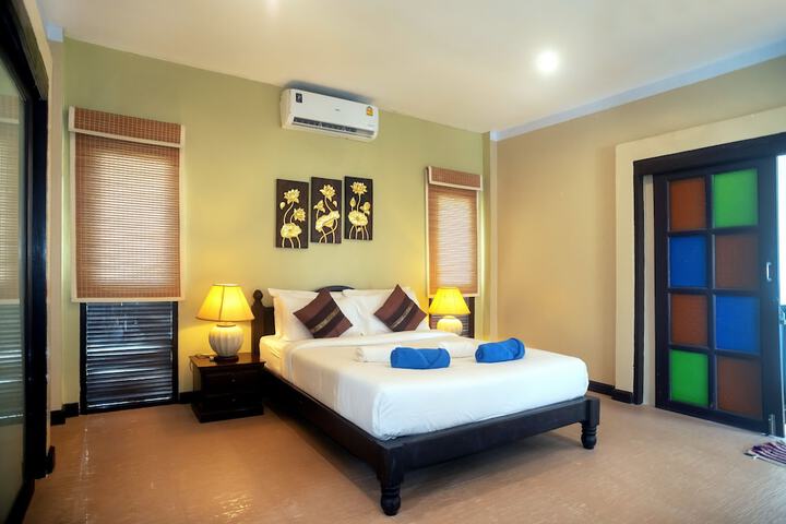 Room 34 of 105