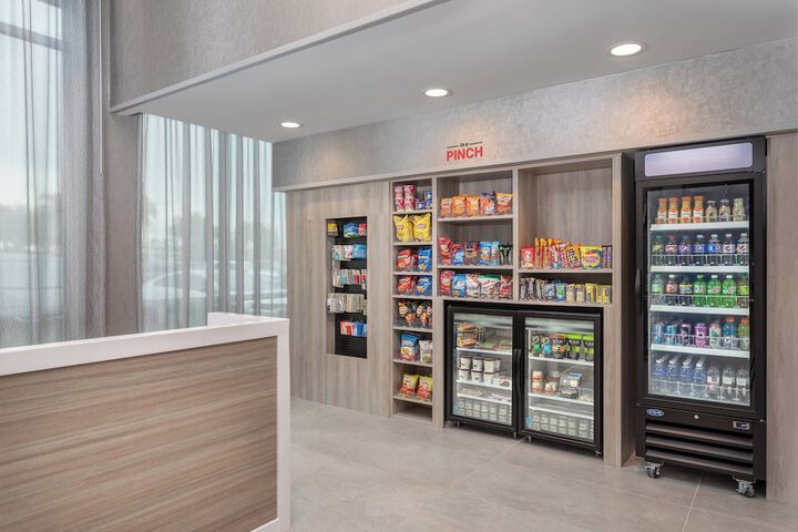 Snack bar