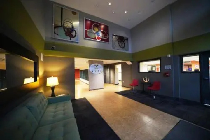 Room 12 of 19