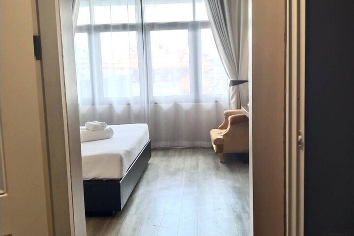 Room 3 of 23