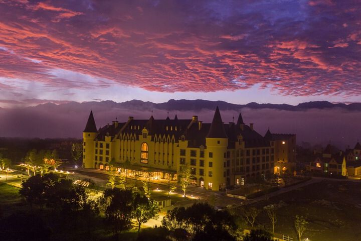 Hotel 204 of 208