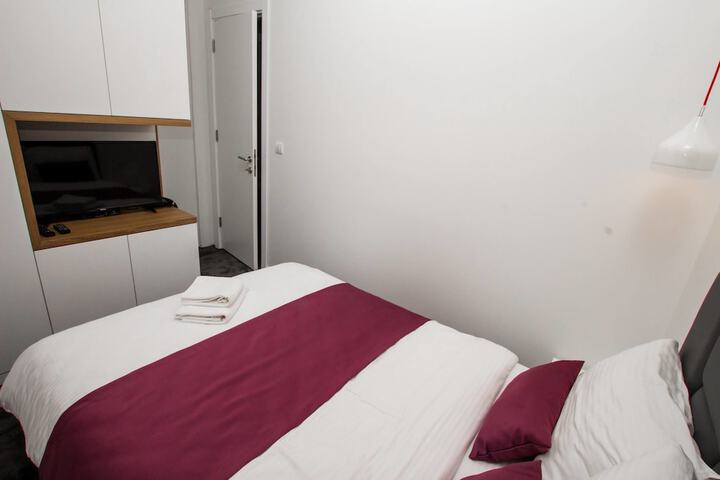 Room 20 of 76