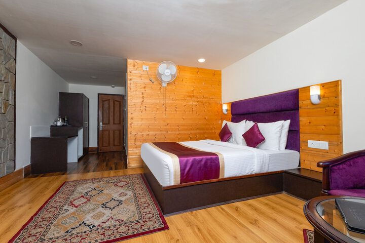 Room 10 of 51