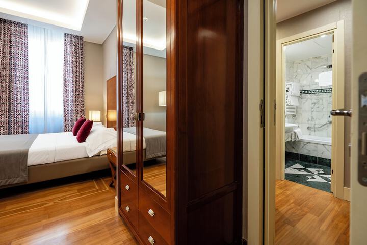 Room 67 of 157