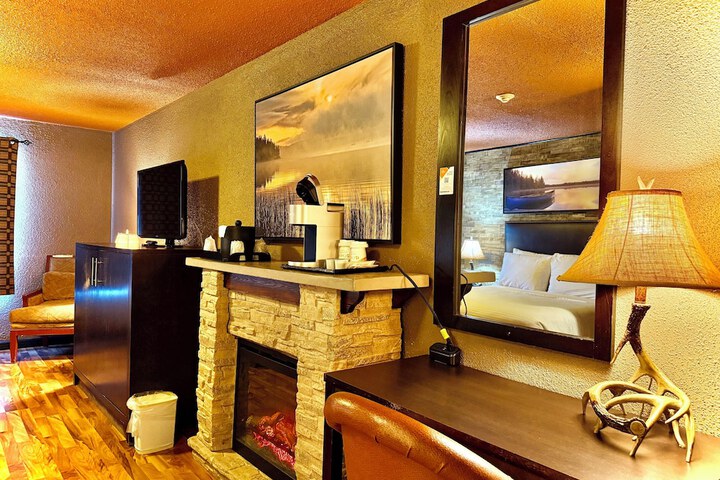 Room 43 of 108