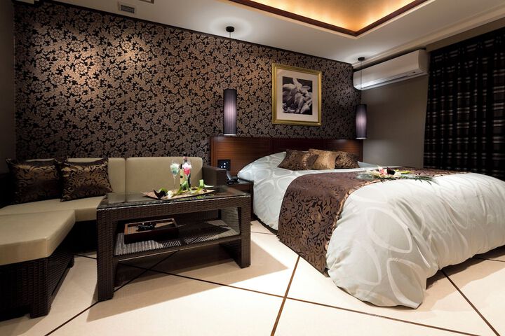 Room 18 of 32