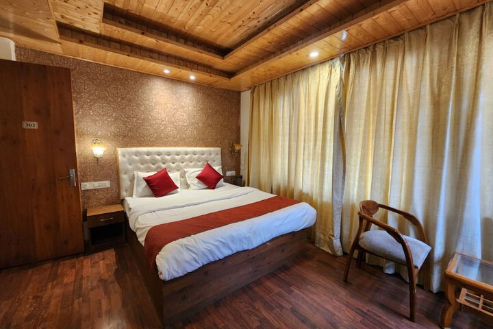 Room 9 of 22