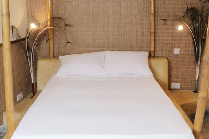 Room 2 of 44