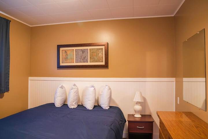 Room 12 of 48