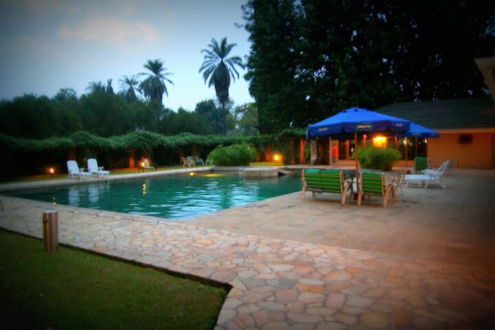 Pool Hotel