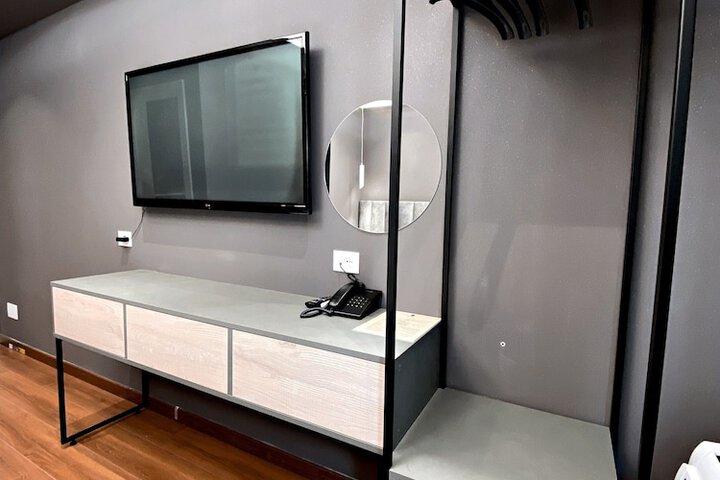 Room 19 of 35