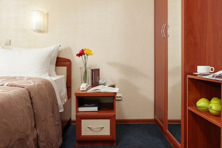Room 25 of 64