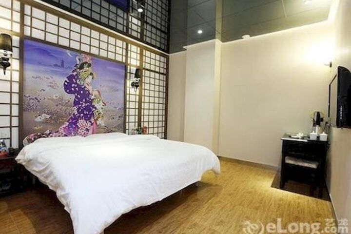 Room 29 of 42