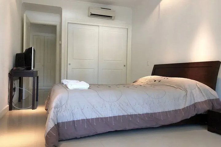 Room 2 of 22
