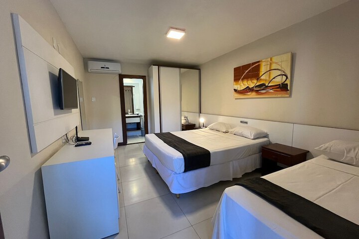 Room 9 of 19
