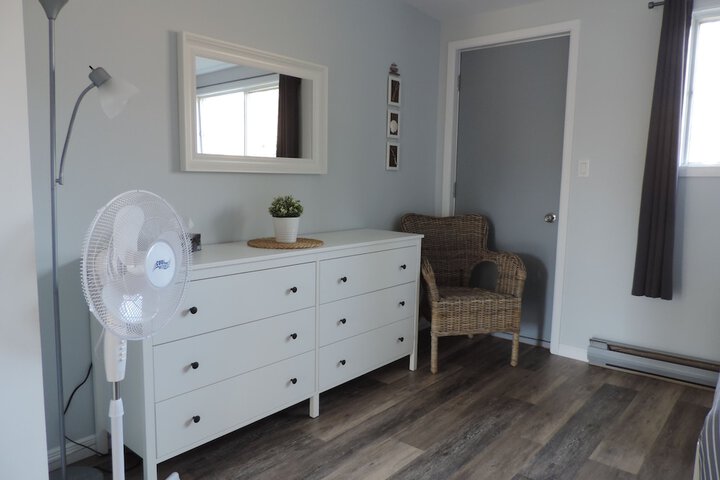 Room 6 of 118