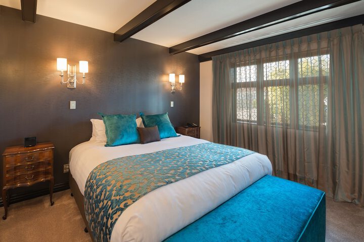 Room 10 of 68
