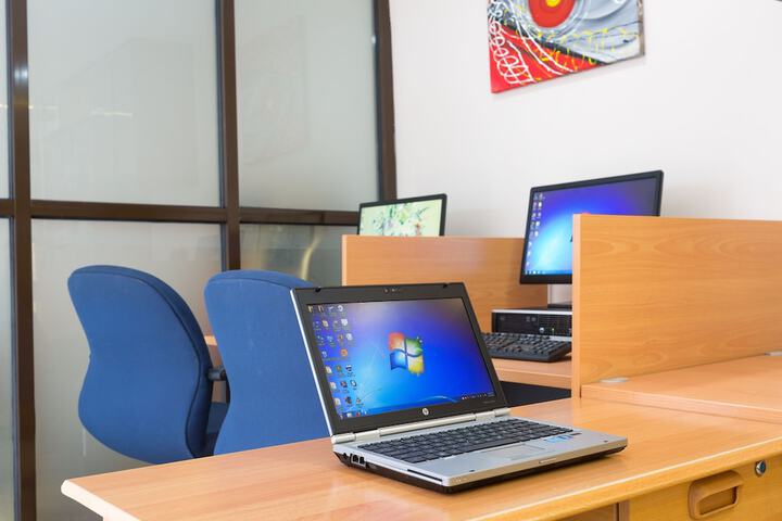 Business Center 64 of 78