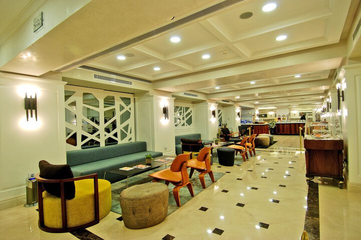 Guest Lobby