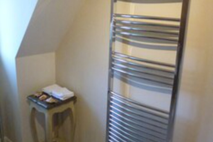 Room 4 of 58