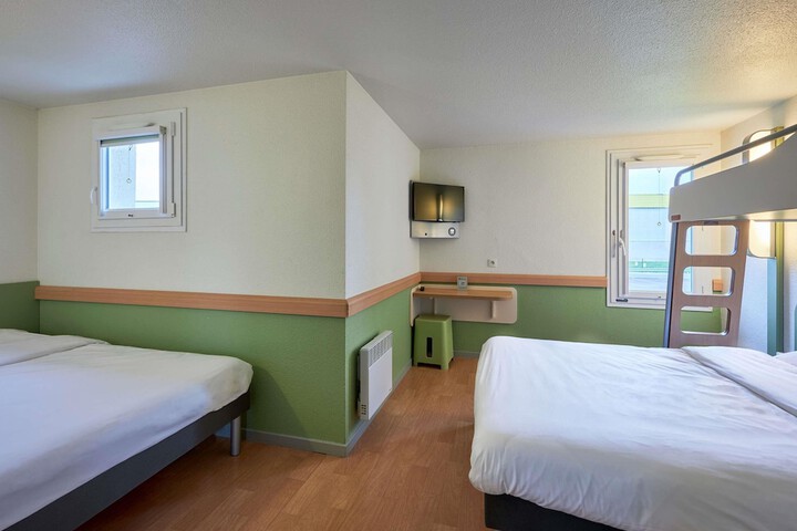 Room 21 of 61